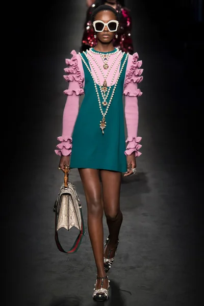 Look 62